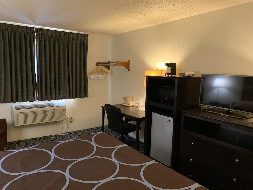 Super 8 By Wyndham 2*