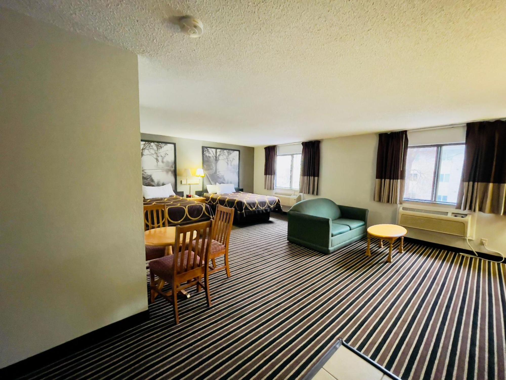 Super 8 By Wyndham Hotel Shakopee