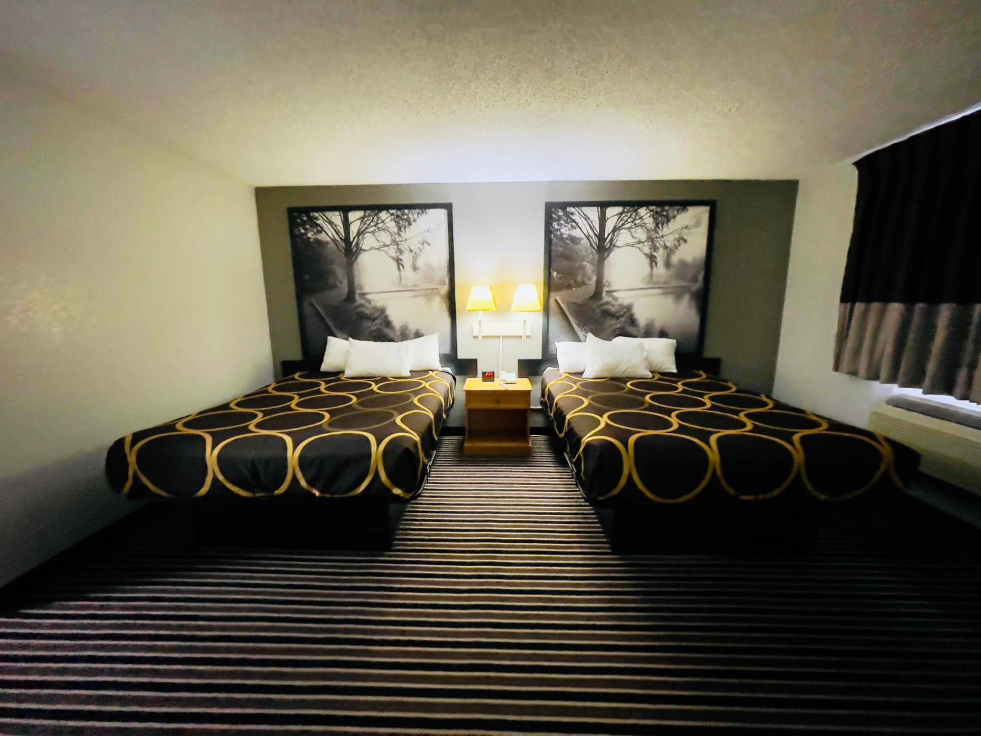 Hotel Super 8 By Wyndham 2*