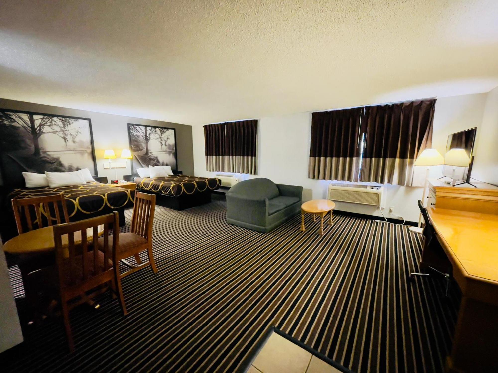 Super 8 By Wyndham Hotel Shakopee