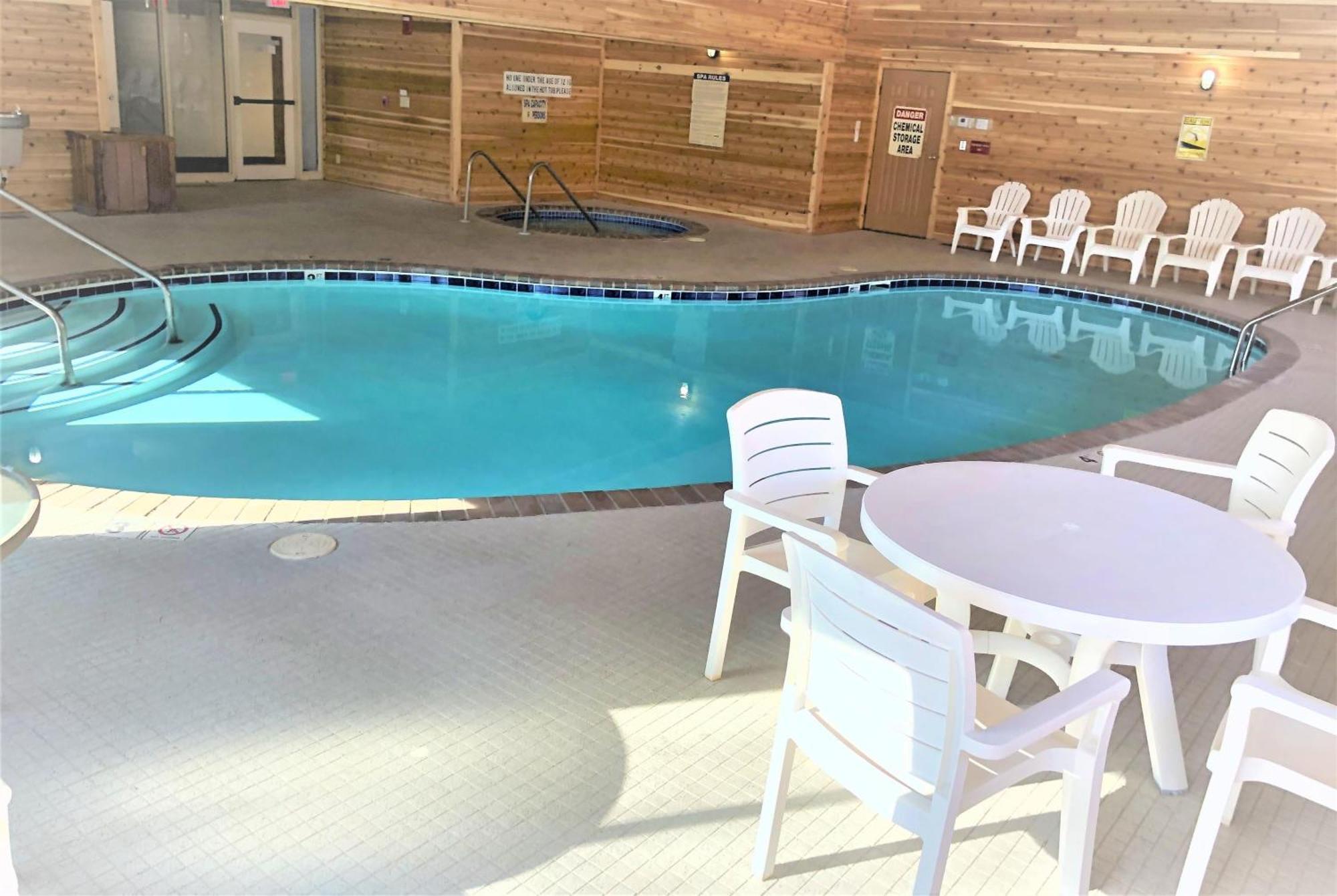 Super 8 By Wyndham Hotel 2*